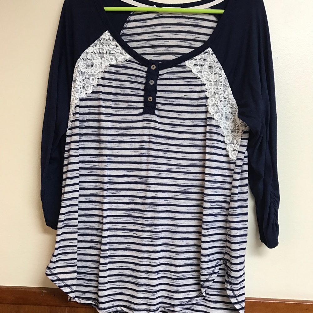 Stripes blouse.